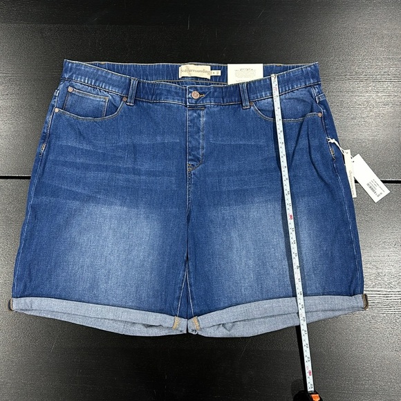 Soft Surroundings Comfort Waist Ultimate Denim Pull On Relaxed Shorts - 3X - Picture 4 of 10